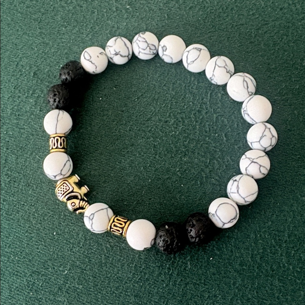 Howlite Bracelet